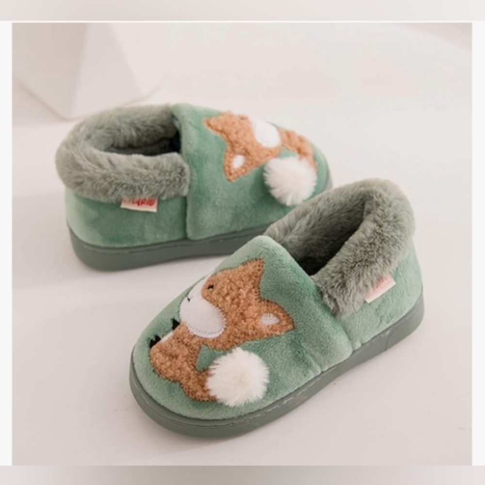Adorable, Mario,Green Unisex,Size 14-15,Fox Kids Slippers